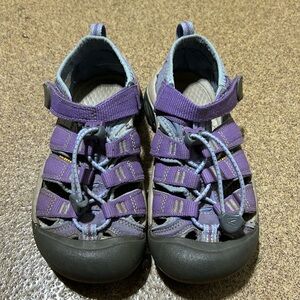 Keen violet color sandals size 1